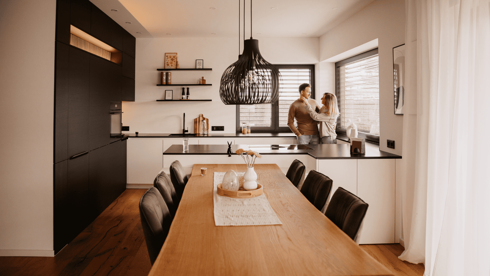 KLARE LINIEN. KLARE KÜCHE.